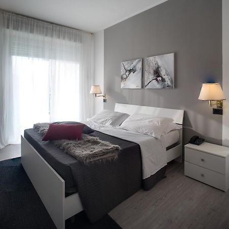 Roero Park Hotel Sommariva Perno Zewnętrze zdjęcie