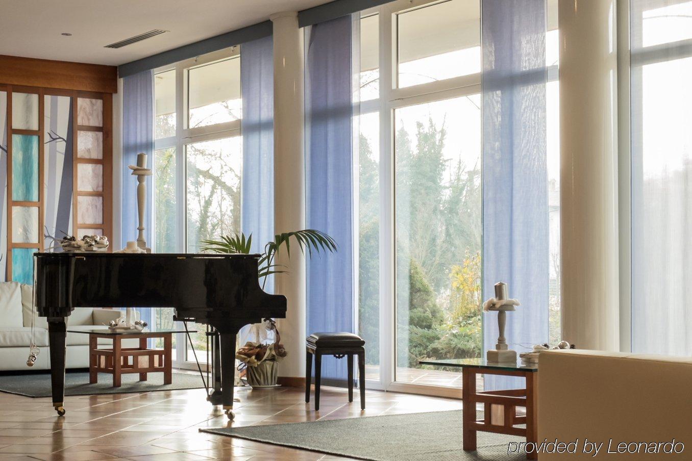Roero Park Hotel Sommariva Perno Zewnętrze zdjęcie