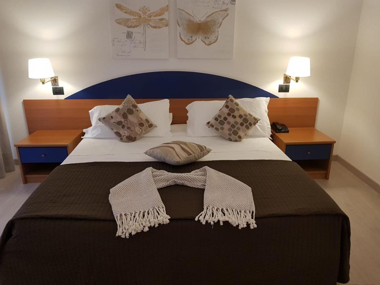 Roero Park Hotel Sommariva Perno Zewnętrze zdjęcie