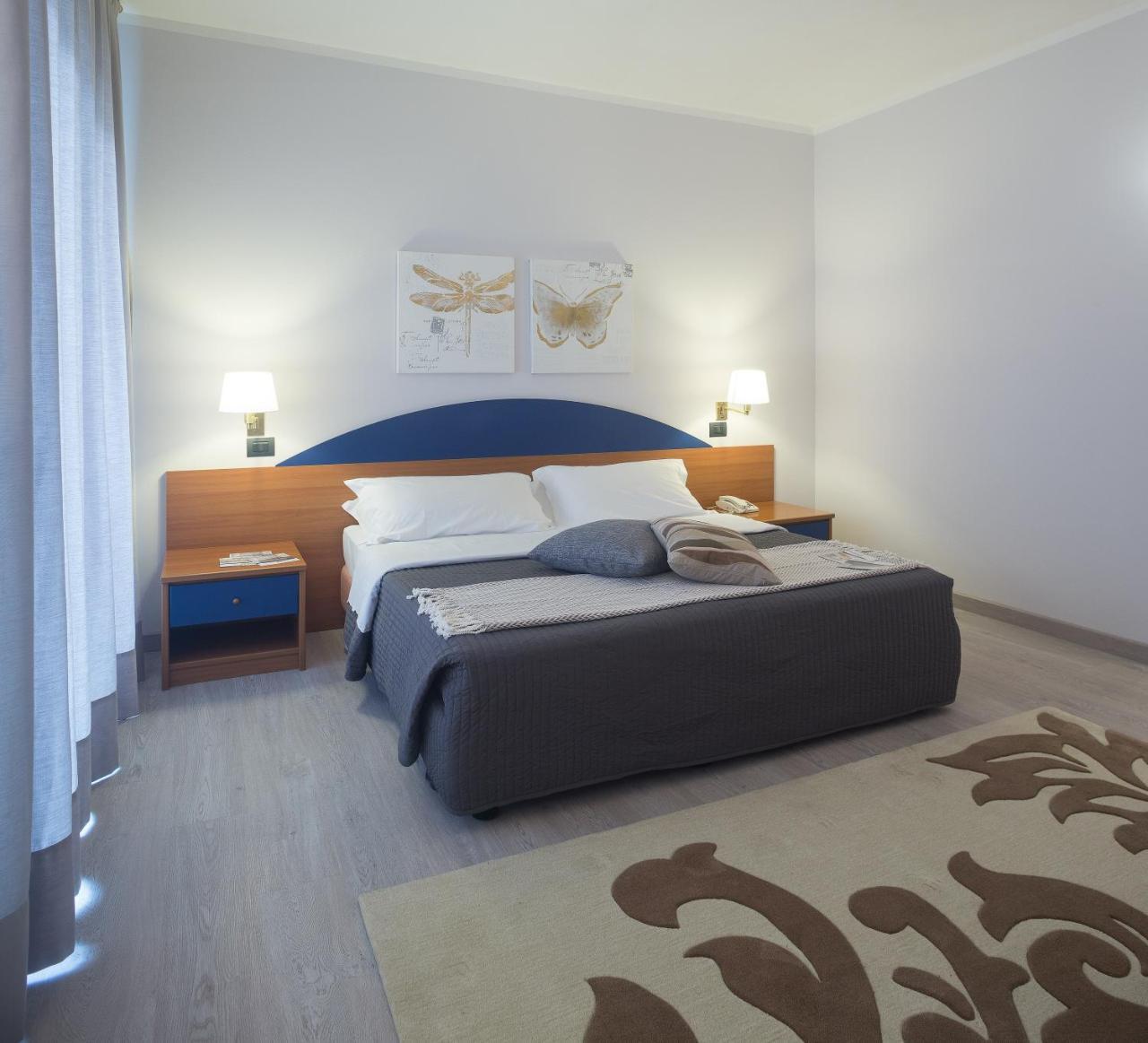 Roero Park Hotel Sommariva Perno Zewnętrze zdjęcie