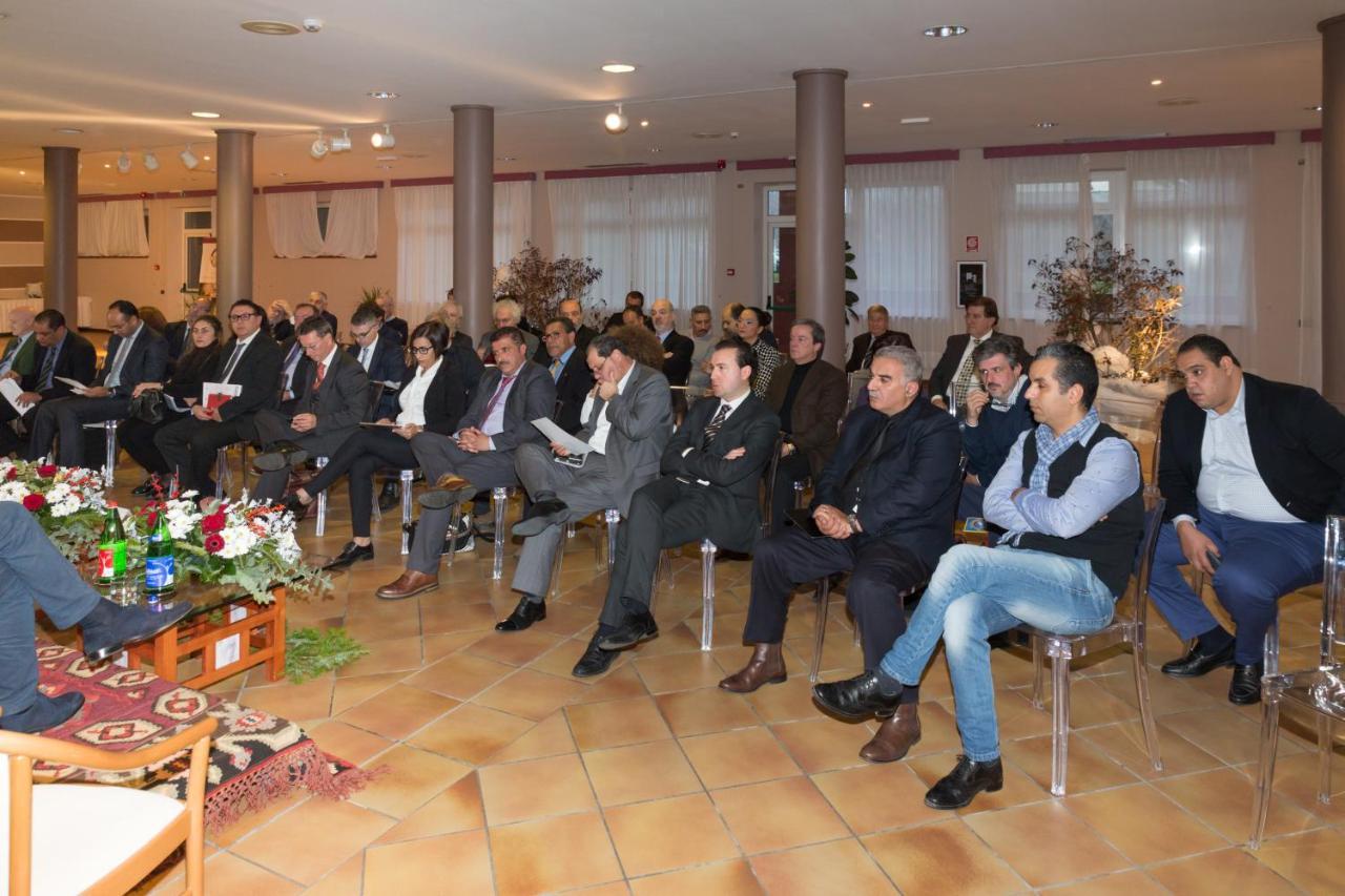 Roero Park Hotel Sommariva Perno Zewnętrze zdjęcie